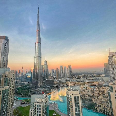 Prestige Living 2Br With Full Burj Khalifa And Fountain View By Auberge Dubai Esterno foto